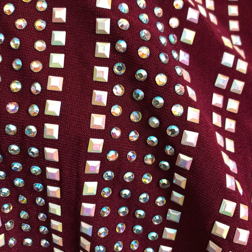 Gown - Picture 5 of 7